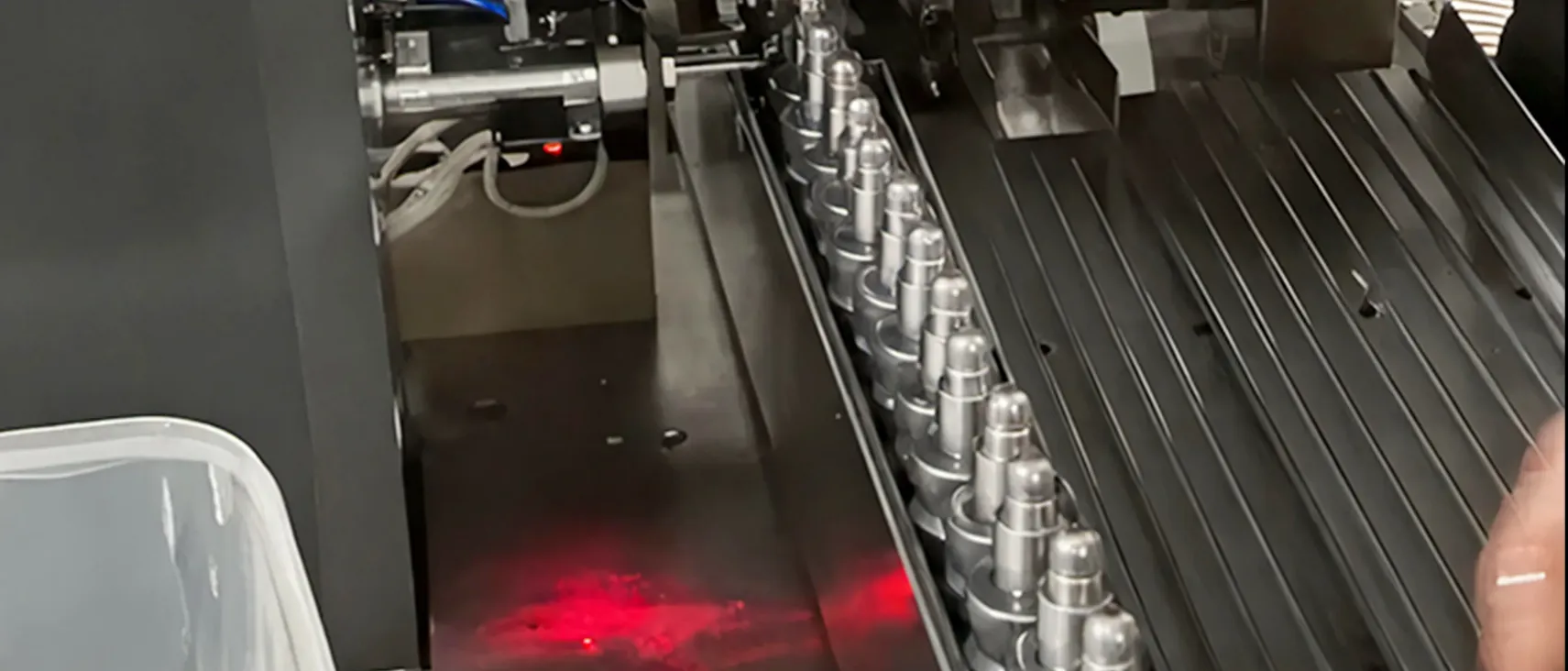 TOPU Engine Valve Factory - Laser Inspection System